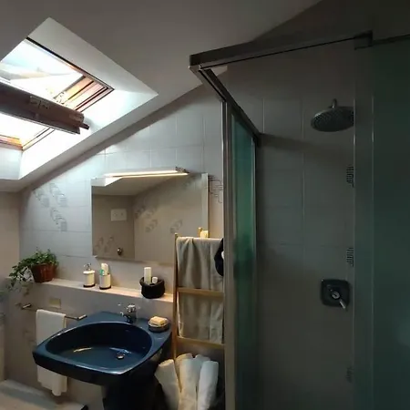 Como, Accogliente Mansarda Nel Verde Le Balze Apartment Tavernerio